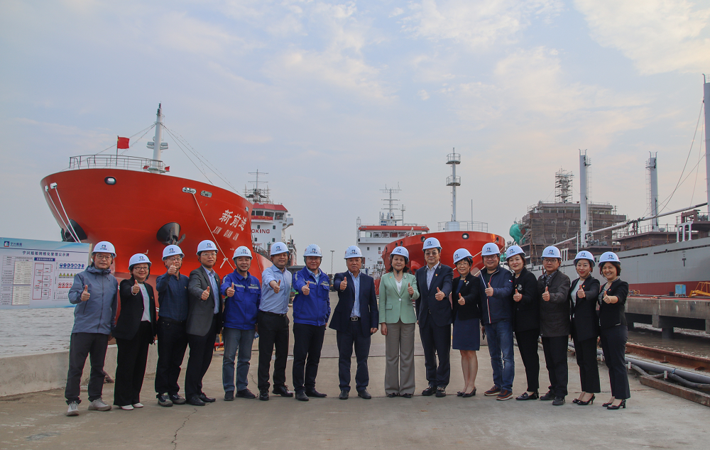 1747216904605887.png 2.png